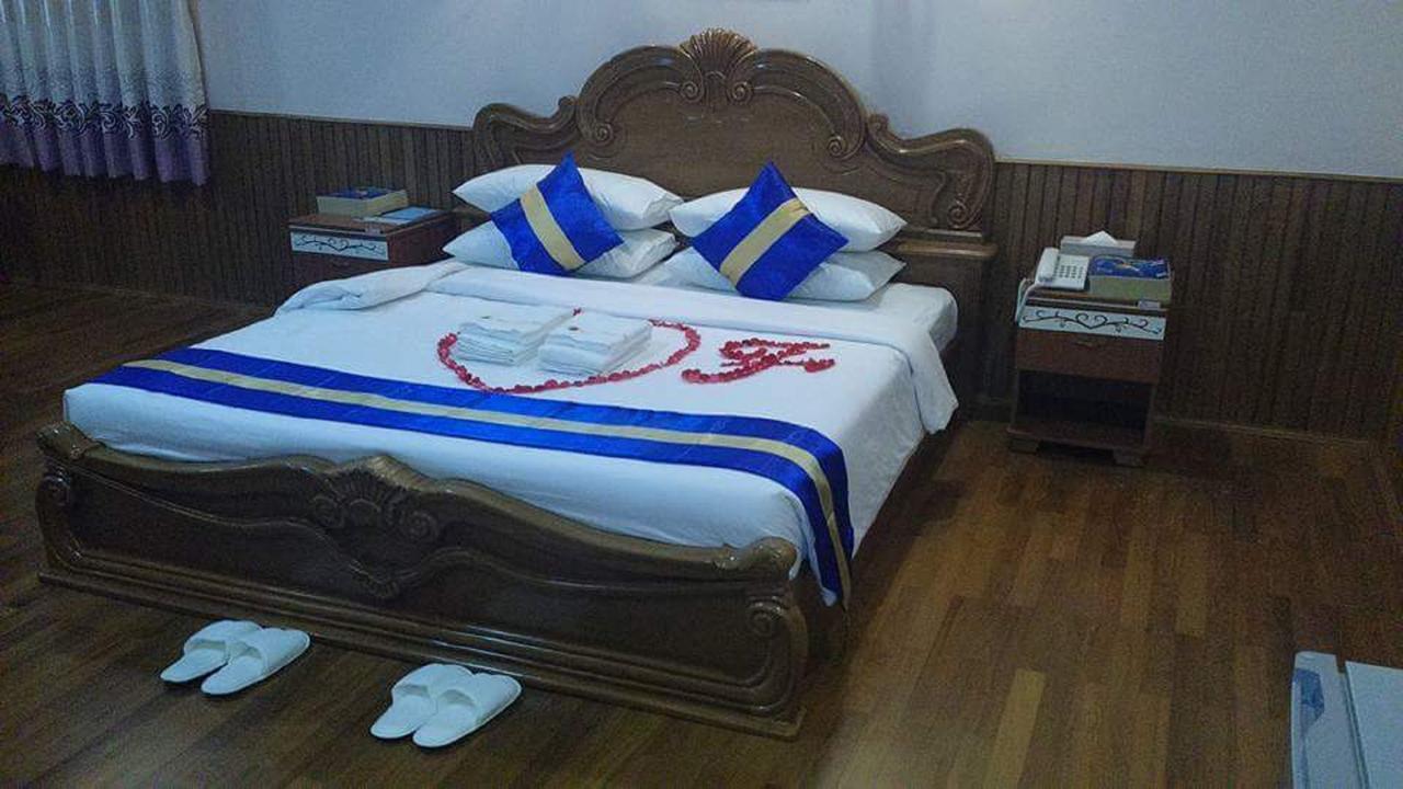 Famous Hotel Bago Pegu Exterior foto