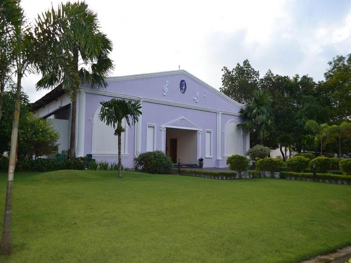 Famous Hotel Bago Pegu Exterior foto