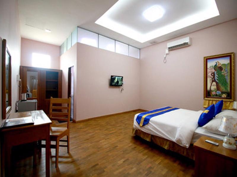 Famous Hotel Bago Pegu Exterior foto